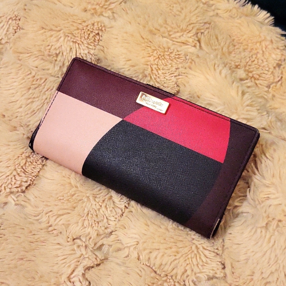 Kate Spade Laurel Way Stacy Bifold Wallet in Geo Spotlight